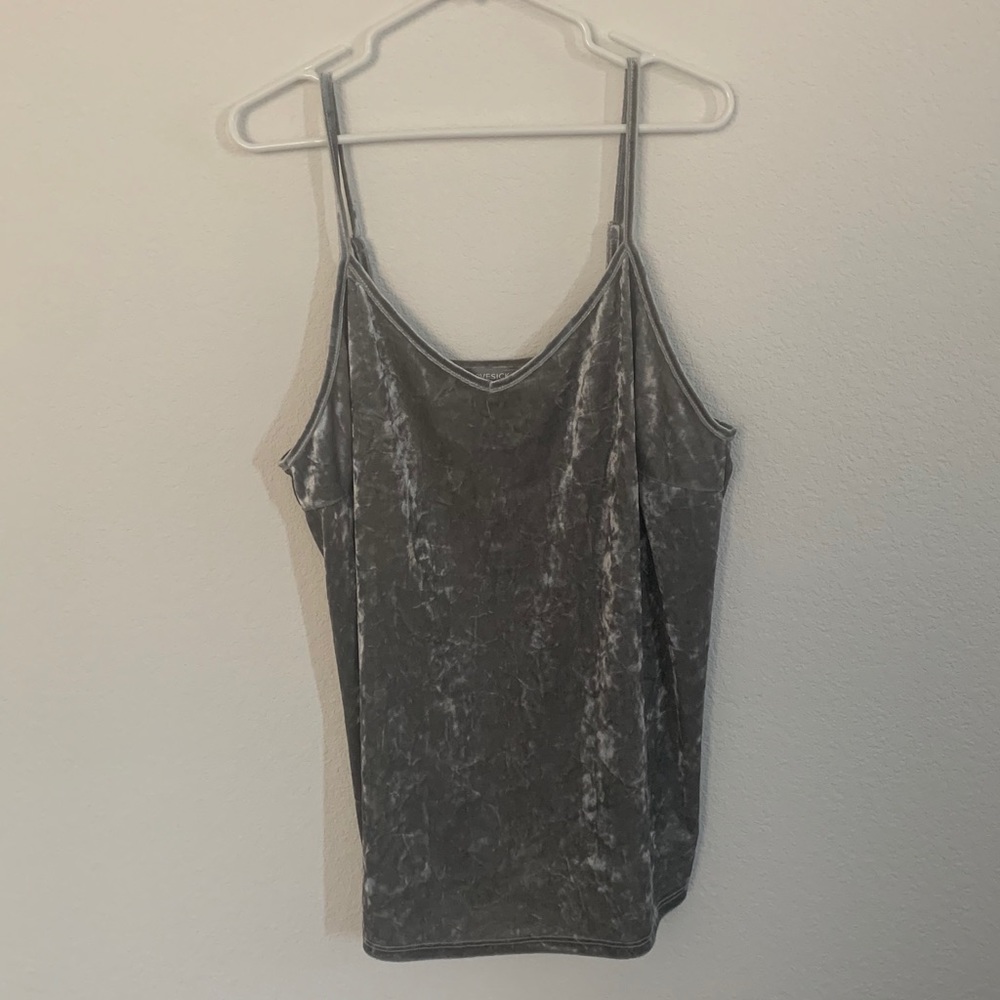Velvet tank